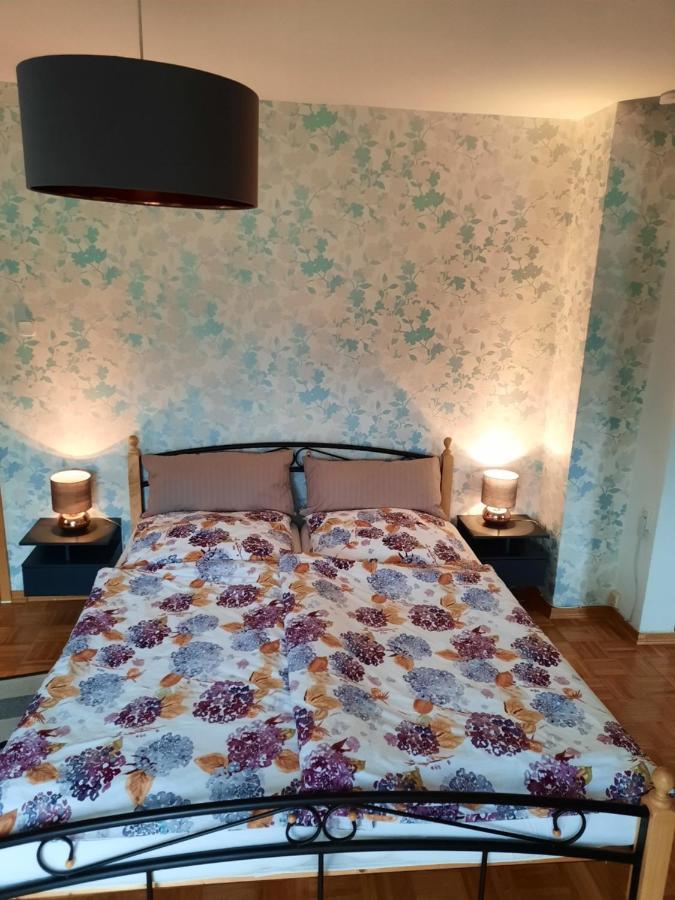 Ferienwohnung Gaby Marburg Esterno foto